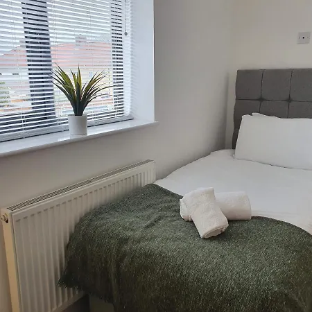Elm By Cliftonvalley Apartment Bristol